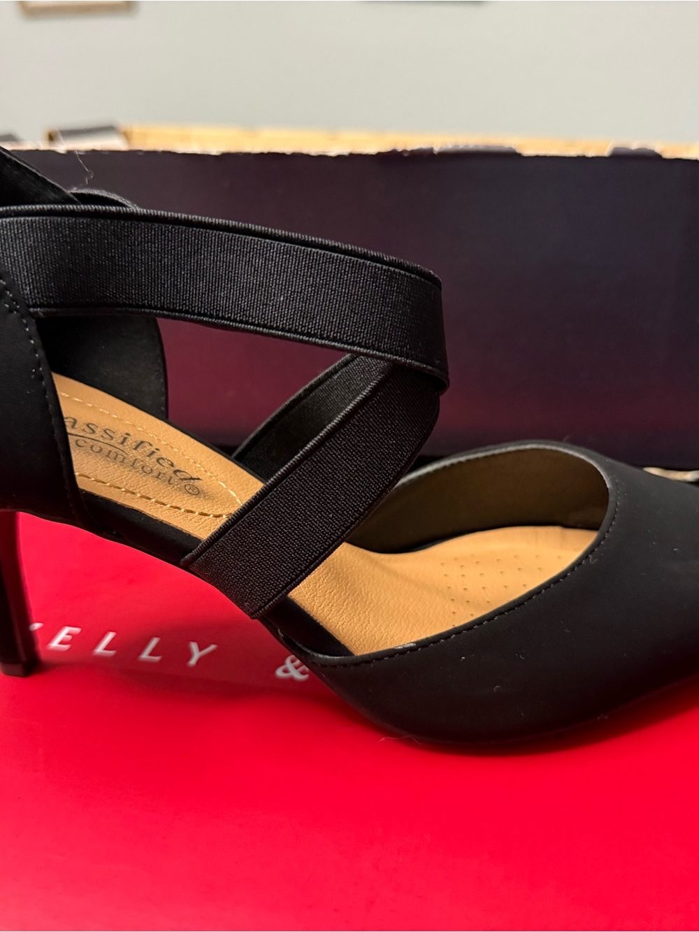 City Classified Neal-S Black Pump - Size 7